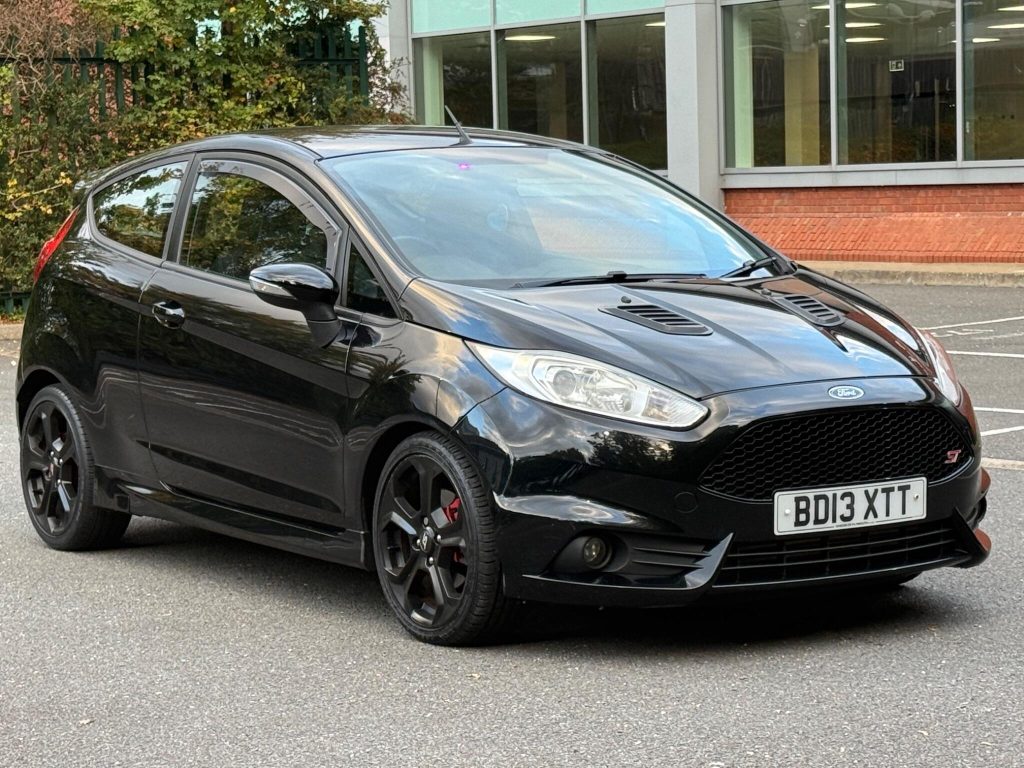 Ford Fiesta 1.6T EcoBoost ST-1 Euro 5 3dr — photo 3 of 53
