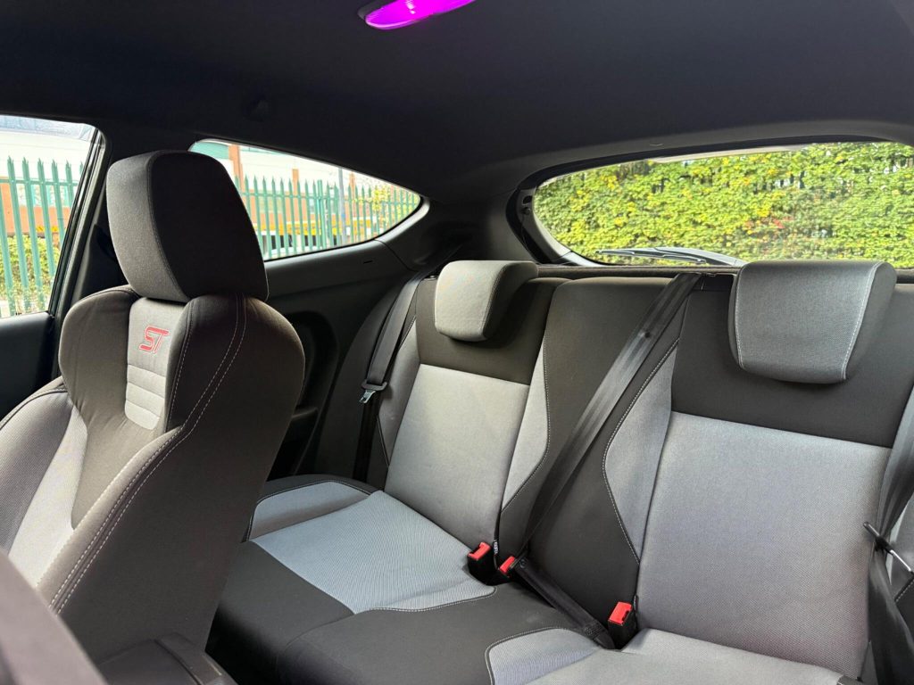 Ford Fiesta 1.6T EcoBoost ST-1 Euro 5 3dr — photo 33 of 53