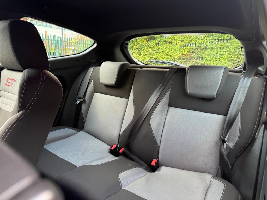 Ford Fiesta 1.6T EcoBoost ST-1 Euro 5 3dr — photo 34 of 53