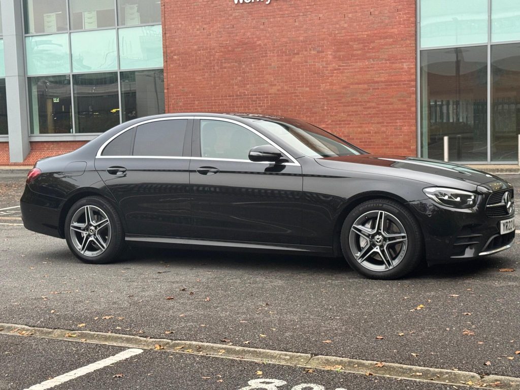 Mercedes-Benz E-class 2.0 E220dh MHEV AMG Line G-Tronic+ Euro 6 (s/s) 4dr — photo 4 of 63