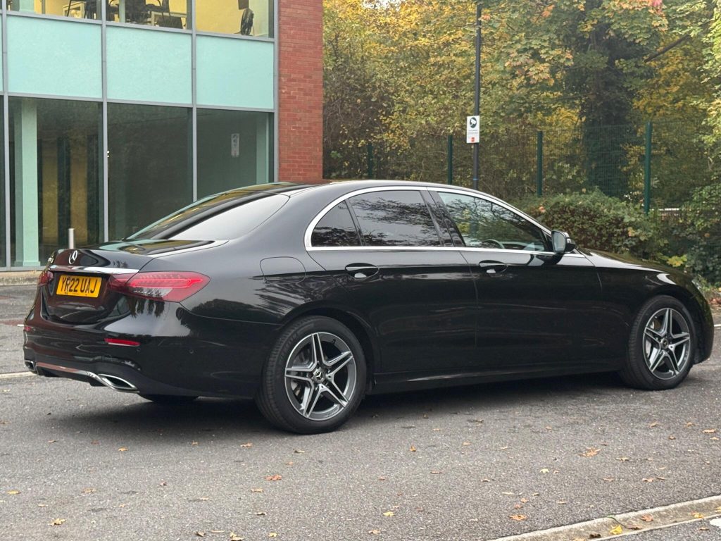 Mercedes-Benz E-class 2.0 E220dh MHEV AMG Line G-Tronic+ Euro 6 (s/s) 4dr — photo 8 of 63