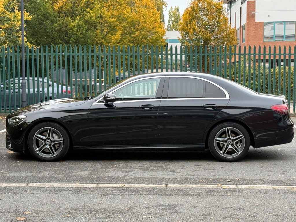 Mercedes-Benz E-class 2.0 E220dh MHEV AMG Line G-Tronic+ Euro 6 (s/s) 4dr — photo 13 of 63