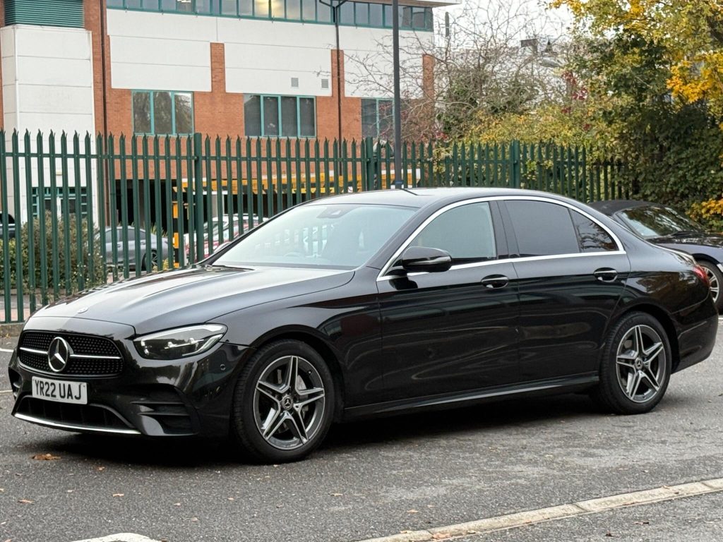 Mercedes-Benz E-class 2.0 E220dh MHEV AMG Line G-Tronic+ Euro 6 (s/s) 4dr — photo 16 of 63
