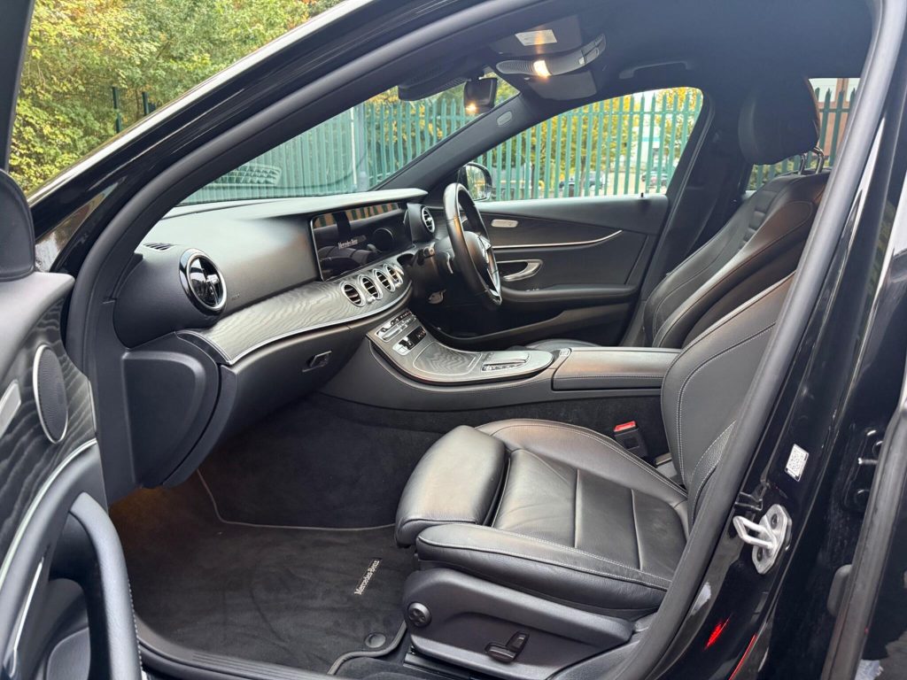 Mercedes-Benz E-class 2.0 E220dh MHEV AMG Line G-Tronic+ Euro 6 (s/s) 4dr — photo 23 of 63