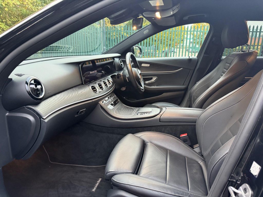 Mercedes-Benz E-class 2.0 E220dh MHEV AMG Line G-Tronic+ Euro 6 (s/s) 4dr — photo 27 of 63