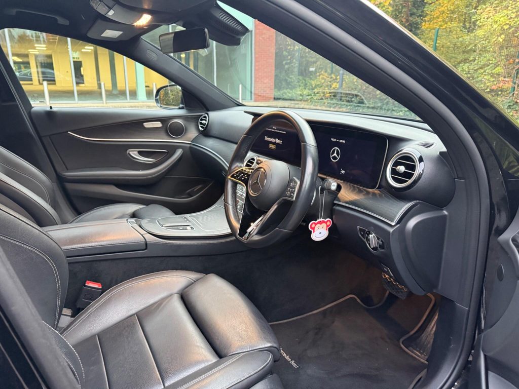 Mercedes-Benz E-class 2.0 E220dh MHEV AMG Line G-Tronic+ Euro 6 (s/s) 4dr — photo 38 of 63