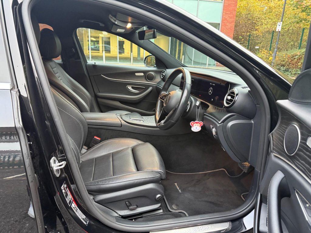 Mercedes-Benz E-class 2.0 E220dh MHEV AMG Line G-Tronic+ Euro 6 (s/s) 4dr — photo 39 of 63