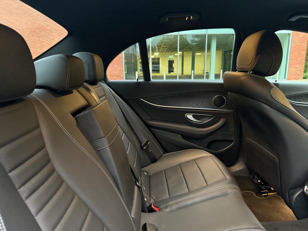 Mercedes-Benz E-class 2.0 E220dh MHEV AMG Line G-Tronic+ Euro 6 (s/s) 4dr — photo 49 of 63