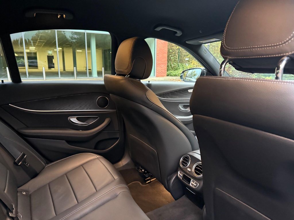 Mercedes-Benz E-class 2.0 E220dh MHEV AMG Line G-Tronic+ Euro 6 (s/s) 4dr — photo 52 of 63