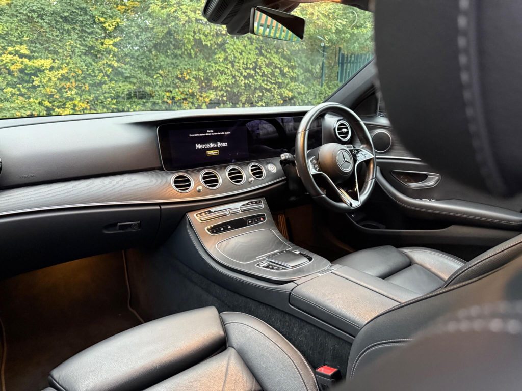 Mercedes-Benz E-class 2.0 E220dh MHEV AMG Line G-Tronic+ Euro 6 (s/s) 4dr — photo 61 of 63