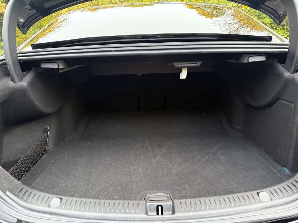 Mercedes-Benz E-class 2.0 E220dh MHEV AMG Line G-Tronic+ Euro 6 (s/s) 4dr — photo 63 of 63