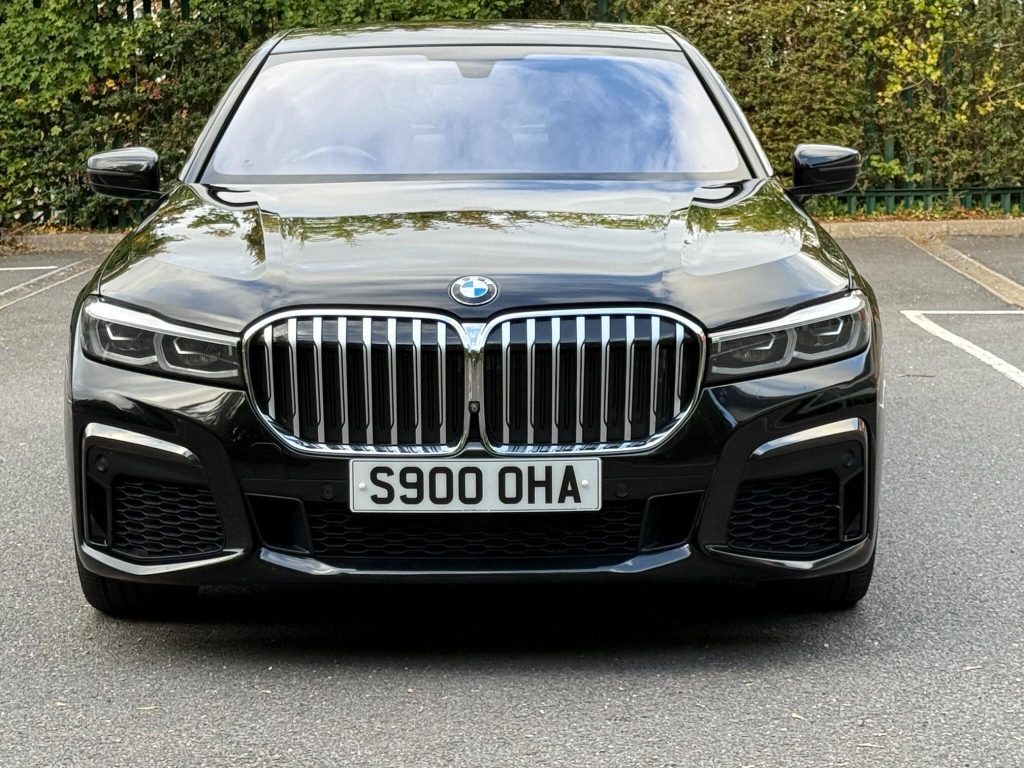 BMW 7 Series 3.0 730d M Sport Auto xDrive Euro 6 (s/s) 4dr — photo 2 of 71
