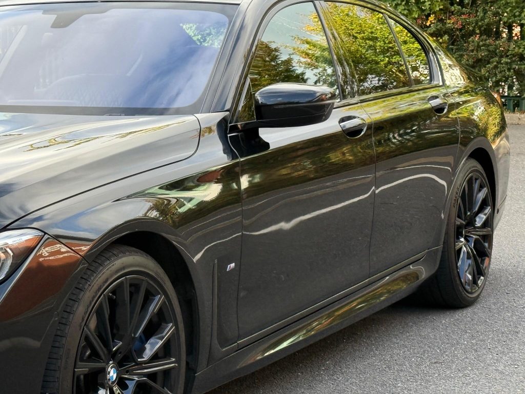 BMW 7 Series 3.0 730d M Sport Auto xDrive Euro 6 (s/s) 4dr — photo 12 of 71