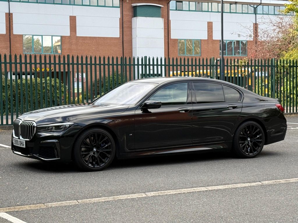 BMW 7 Series 3.0 730d M Sport Auto xDrive Euro 6 (s/s) 4dr — photo 19 of 71