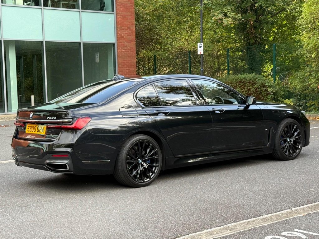 BMW 7 Series 3.0 730d M Sport Auto xDrive Euro 6 (s/s) 4dr — photo 26 of 71
