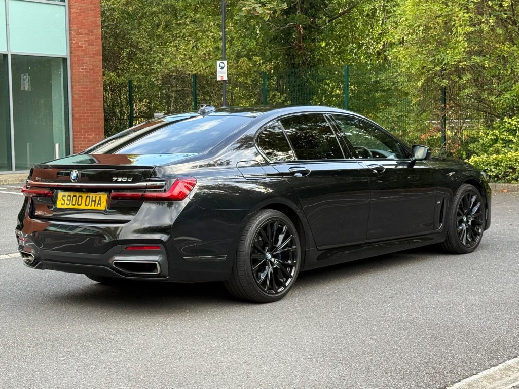 BMW 7 Series 3.0 730d M Sport Auto xDrive Euro 6 (s/s) 4dr — photo 28 of 71