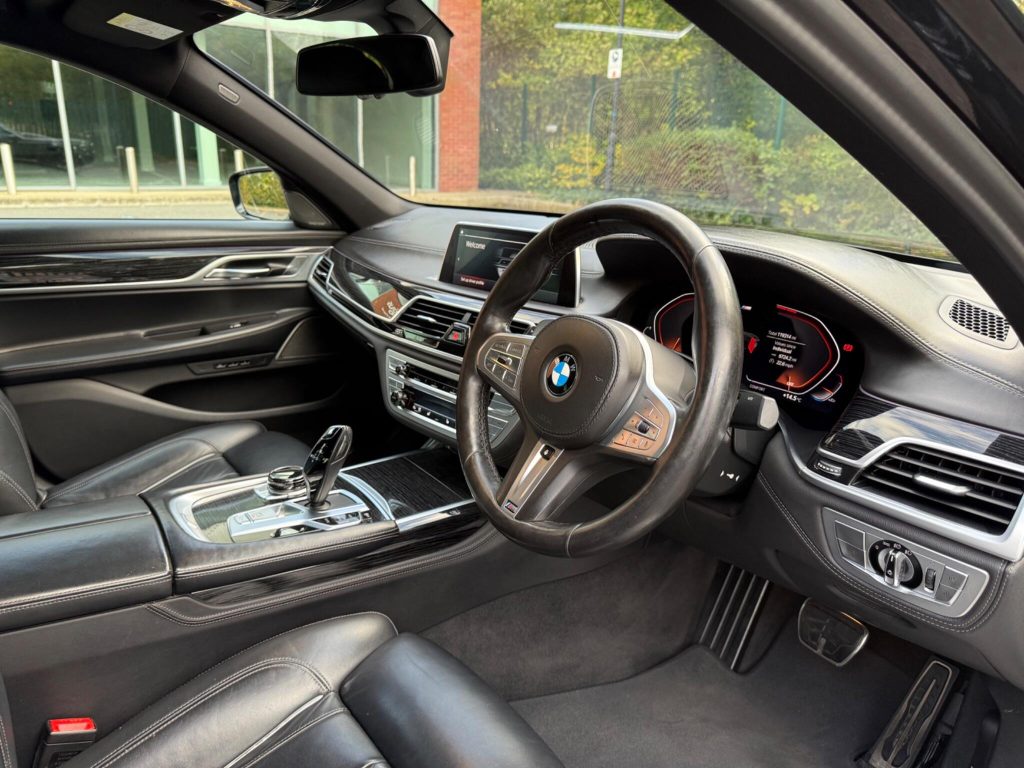 BMW 7 Series 3.0 730d M Sport Auto xDrive Euro 6 (s/s) 4dr — photo 37 of 71