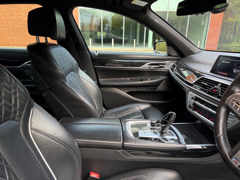 BMW 7 Series 3.0 730d M Sport Auto xDrive Euro 6 (s/s) 4dr — photo 46 of 71