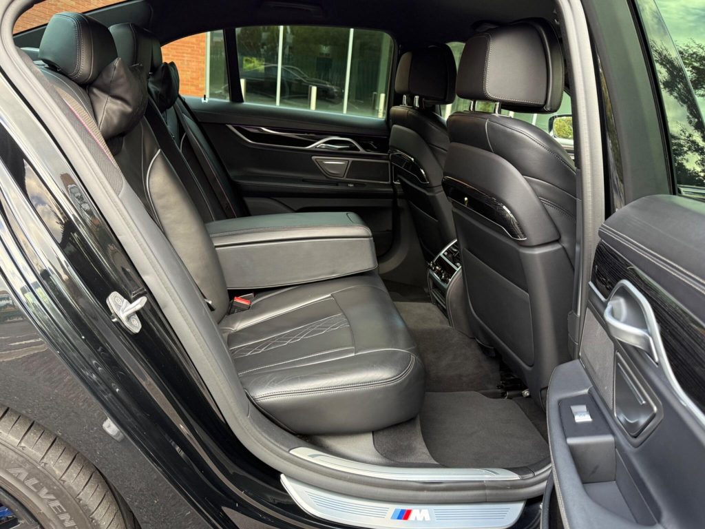 BMW 7 Series 3.0 730d M Sport Auto xDrive Euro 6 (s/s) 4dr — photo 47 of 71