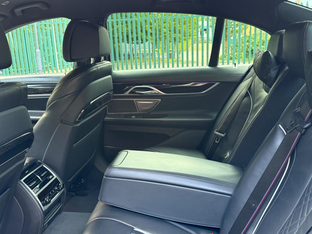 BMW 7 Series 3.0 730d M Sport Auto xDrive Euro 6 (s/s) 4dr — photo 54 of 71