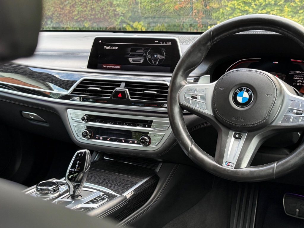 BMW 7 Series 3.0 730d M Sport Auto xDrive Euro 6 (s/s) 4dr — photo 59 of 71