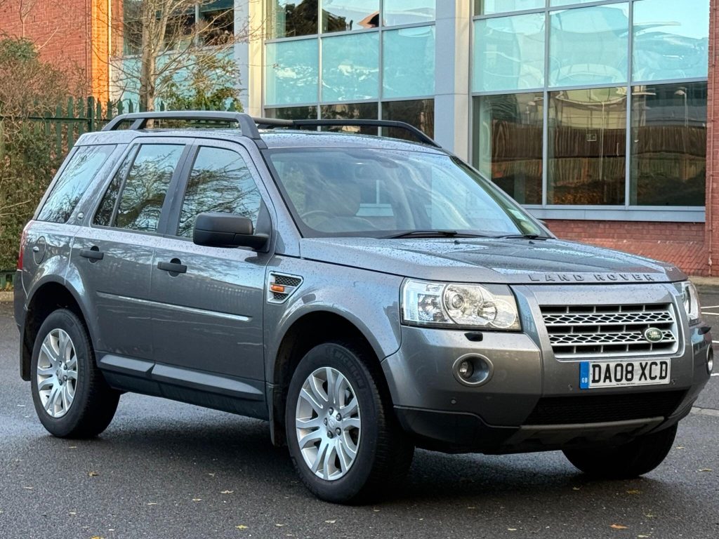 Land Rover Freelander 2 2.2 TD4 HSE Auto 4WD Euro 4 5dr — photo 3 of 62