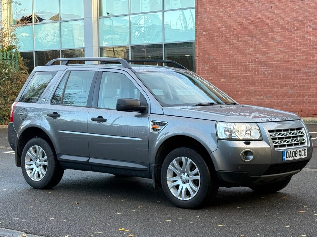 Land Rover Freelander 2 2.2 TD4 HSE Auto 4WD Euro 4 5dr — photo 4 of 62