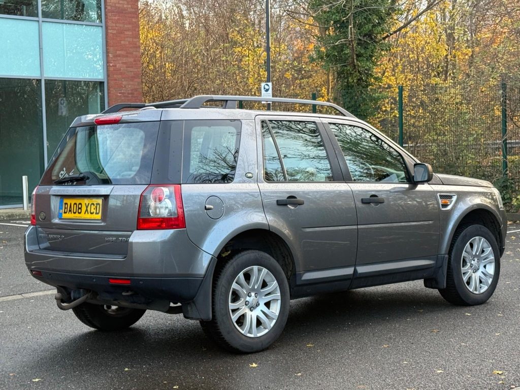 Land Rover Freelander 2 2.2 TD4 HSE Auto 4WD Euro 4 5dr — photo 6 of 62