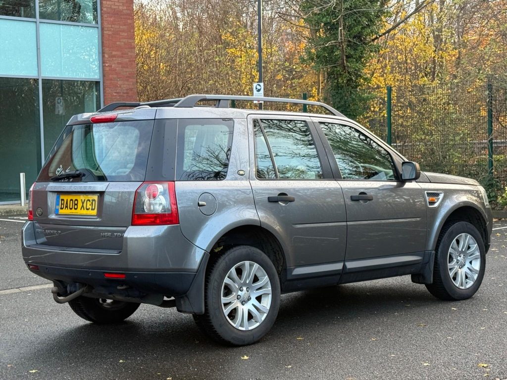 Land Rover Freelander 2 2.2 TD4 HSE Auto 4WD Euro 4 5dr — photo 9 of 62