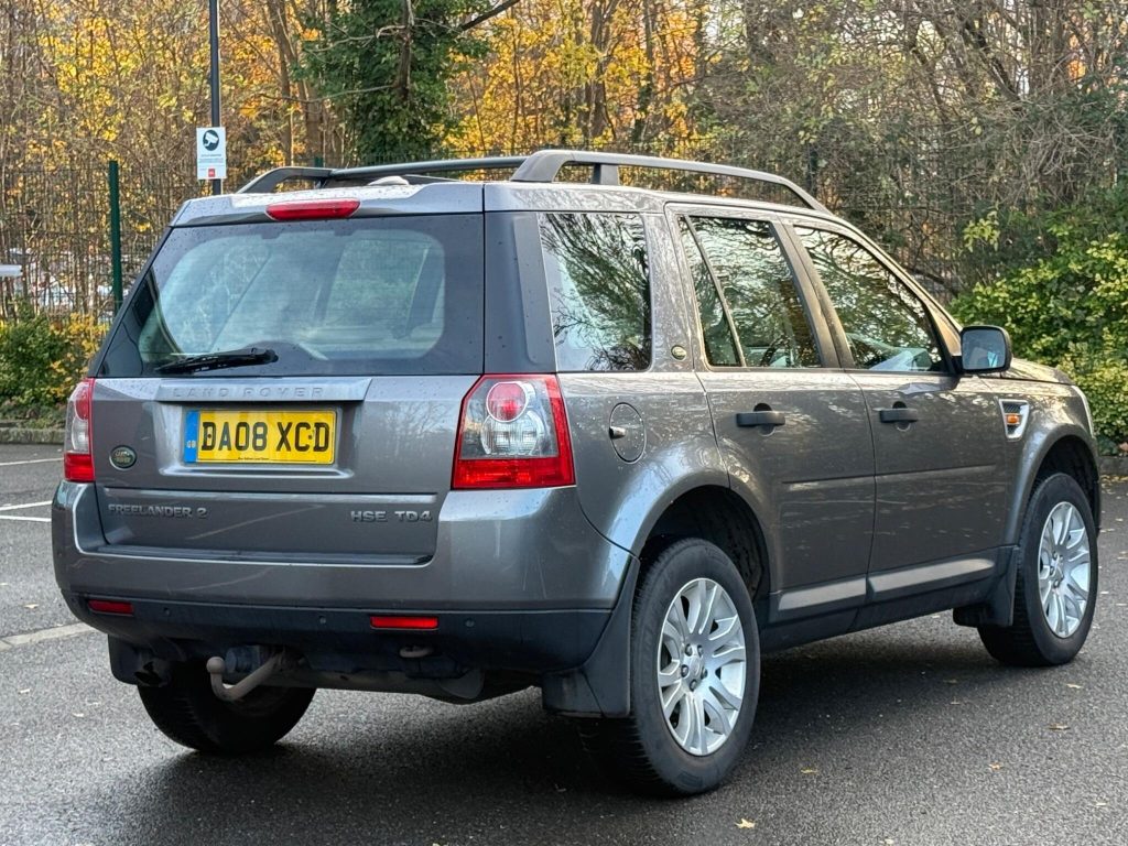 Land Rover Freelander 2 2.2 TD4 HSE Auto 4WD Euro 4 5dr — photo 10 of 62
