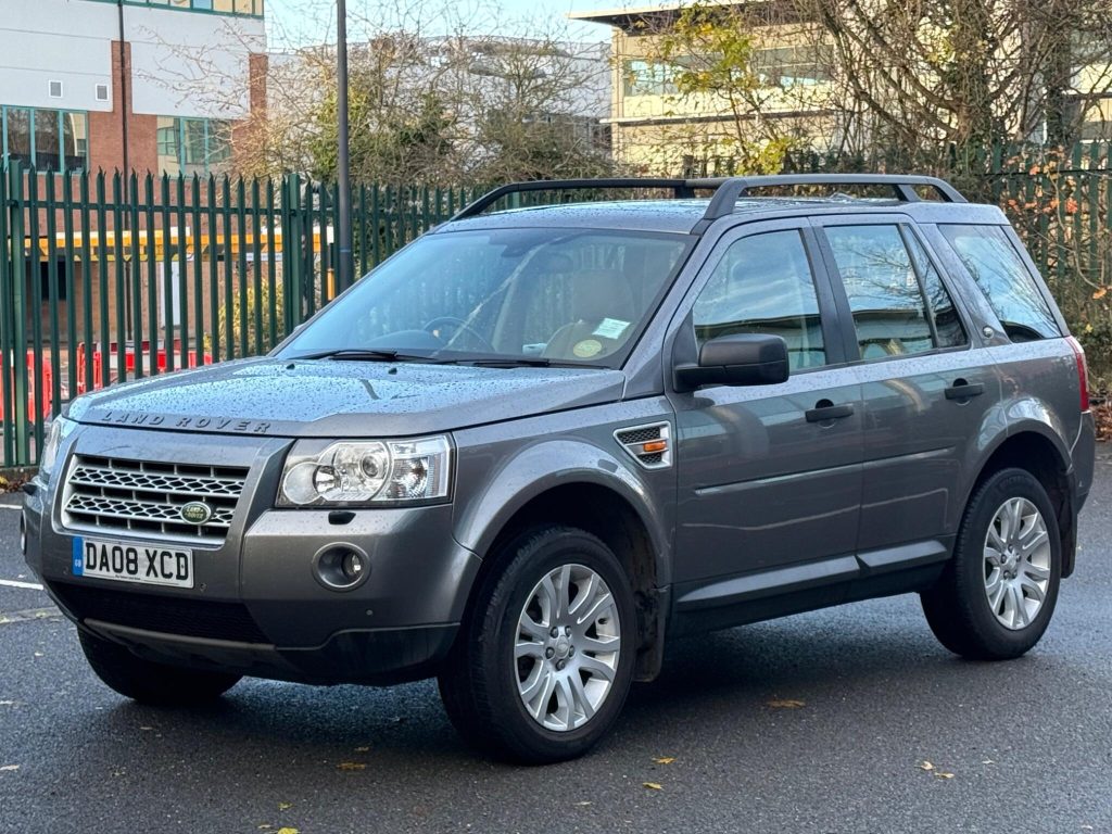 Land Rover Freelander 2 2.2 TD4 HSE Auto 4WD Euro 4 5dr — photo 16 of 62