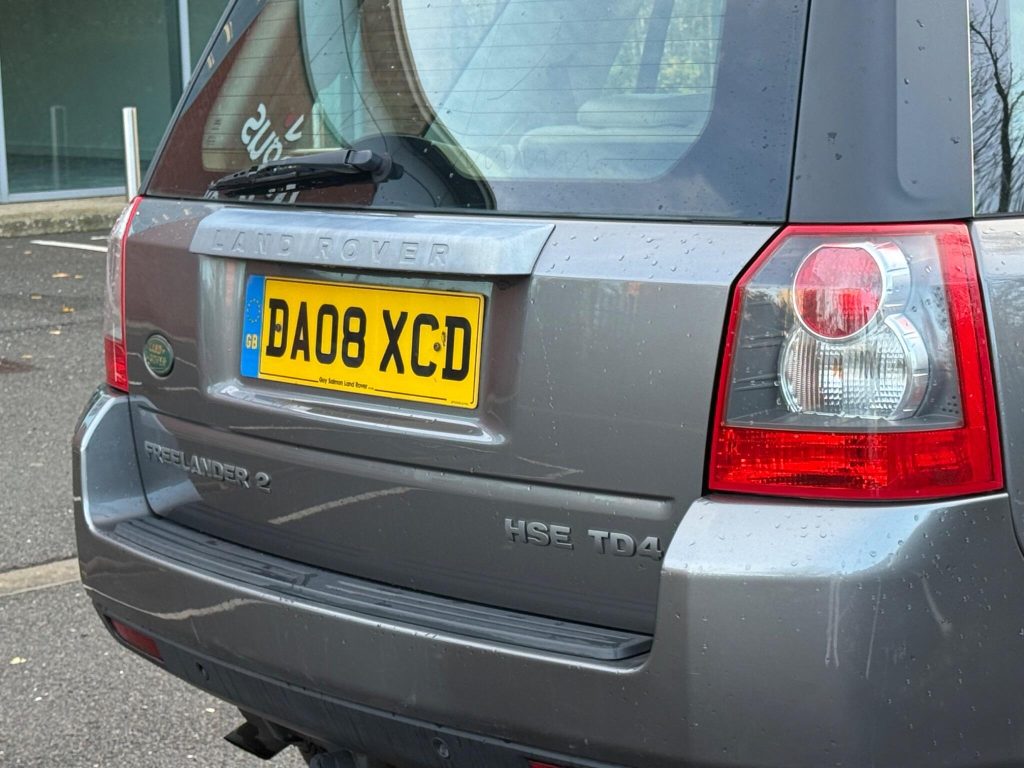 Land Rover Freelander 2 2.2 TD4 HSE Auto 4WD Euro 4 5dr — photo 23 of 62