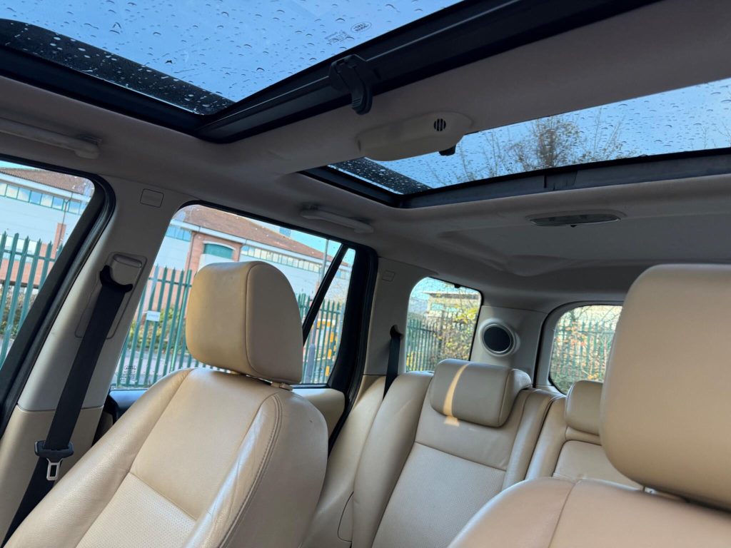 Land Rover Freelander 2 2.2 TD4 HSE Auto 4WD Euro 4 5dr — photo 34 of 62