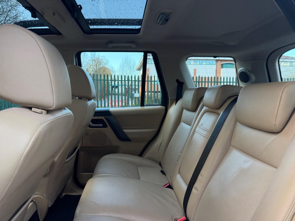 Land Rover Freelander 2 2.2 TD4 HSE Auto 4WD Euro 4 5dr — photo 58 of 62