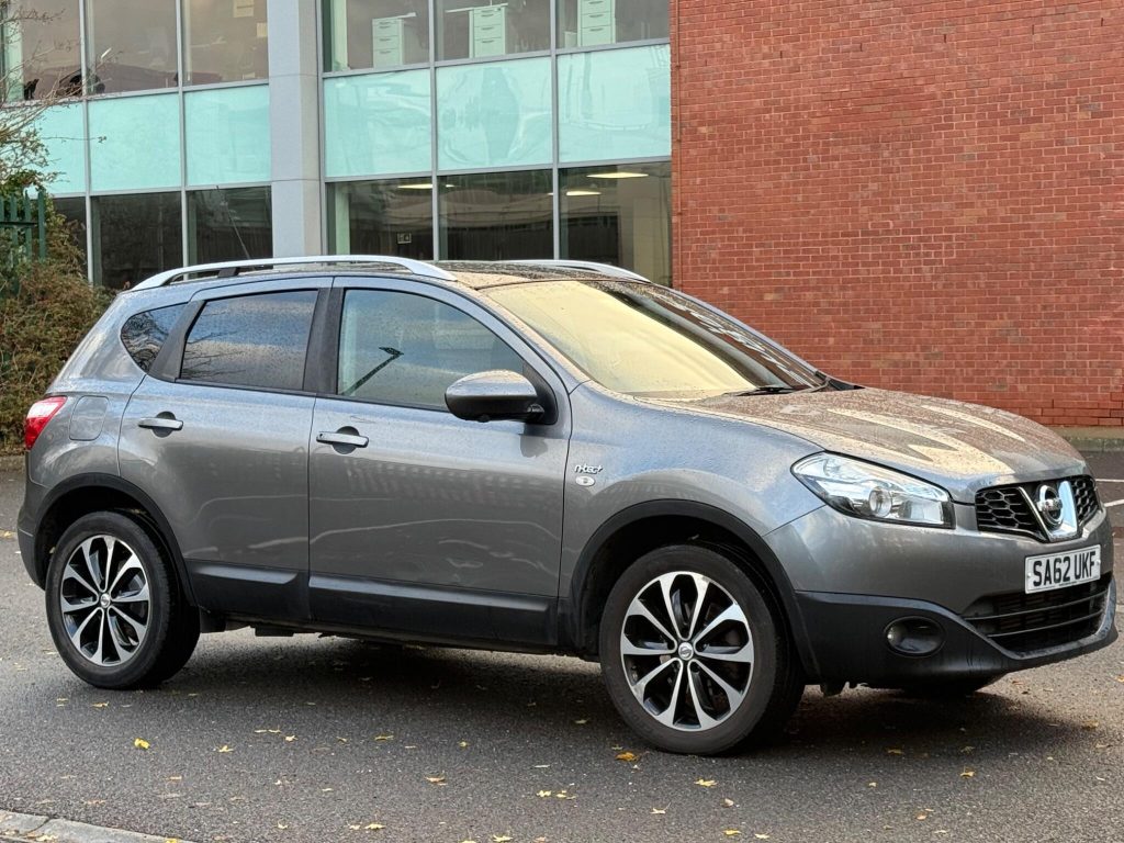 Nissan Qashqai 1.5 dCi n-tec+ 2WD Euro 5 5dr — photo 4 of 54