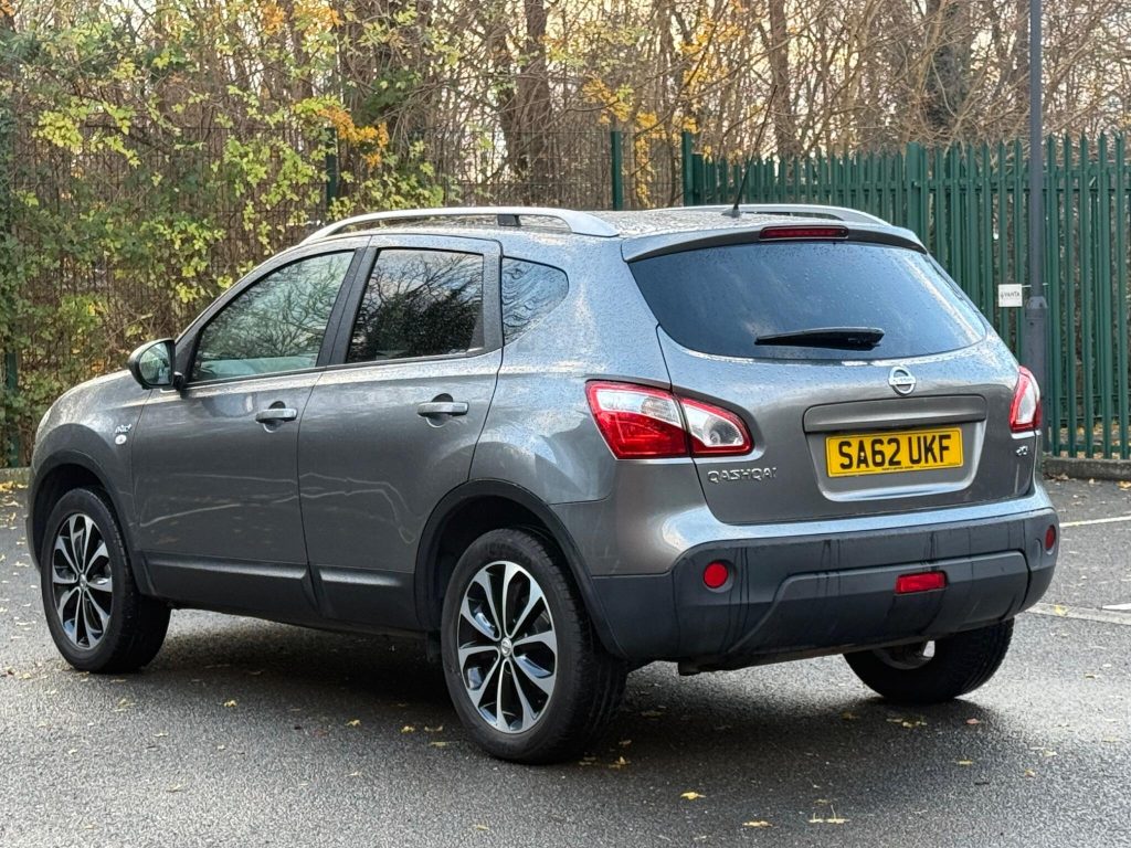 Nissan Qashqai 1.5 dCi n-tec+ 2WD Euro 5 5dr — photo 9 of 54