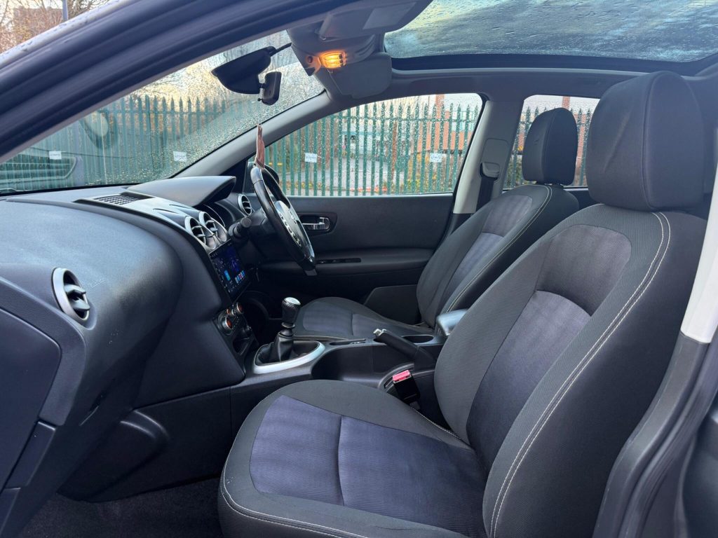 Nissan Qashqai 1.5 dCi n-tec+ 2WD Euro 5 5dr — photo 22 of 54