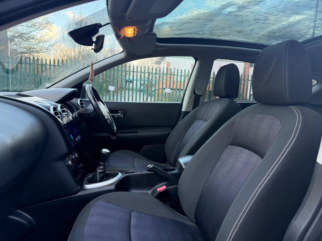 Nissan Qashqai 1.5 dCi n-tec+ 2WD Euro 5 5dr — photo 25 of 54