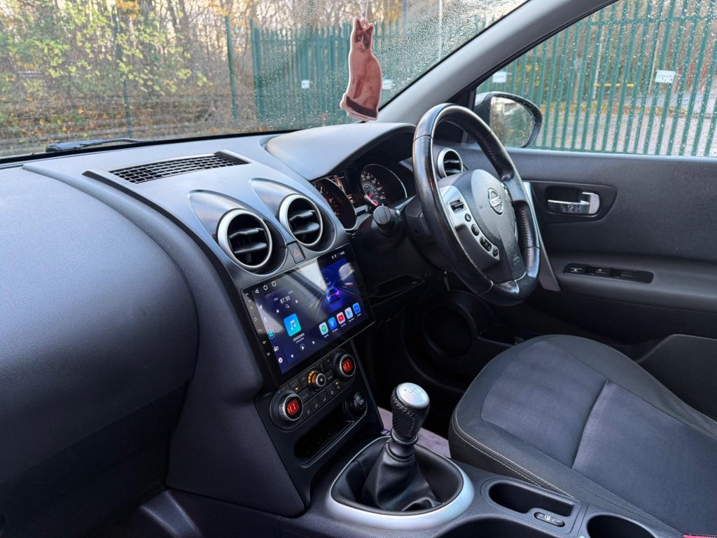 Nissan Qashqai 1.5 dCi n-tec+ 2WD Euro 5 5dr — photo 26 of 54