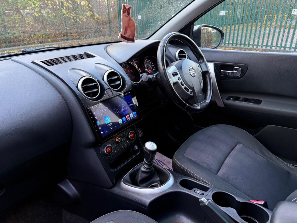 Nissan Qashqai 1.5 dCi n-tec+ 2WD Euro 5 5dr — photo 27 of 54