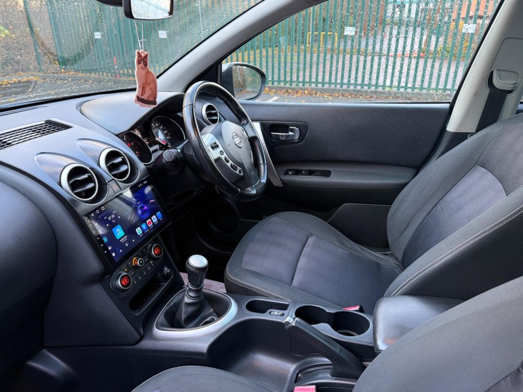 Nissan Qashqai 1.5 dCi n-tec+ 2WD Euro 5 5dr — photo 28 of 54