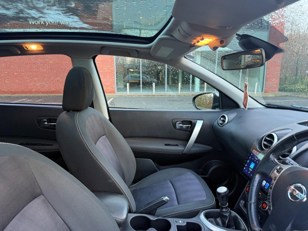 Nissan Qashqai 1.5 dCi n-tec+ 2WD Euro 5 5dr — photo 35 of 54