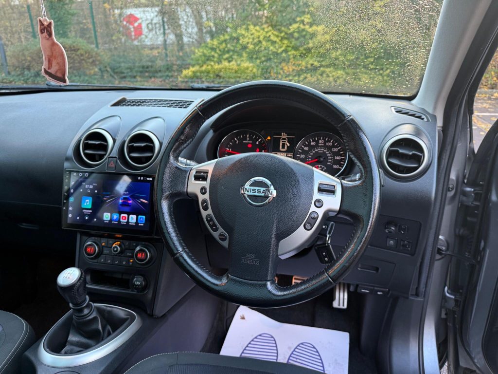Nissan Qashqai 1.5 dCi n-tec+ 2WD Euro 5 5dr — photo 37 of 54