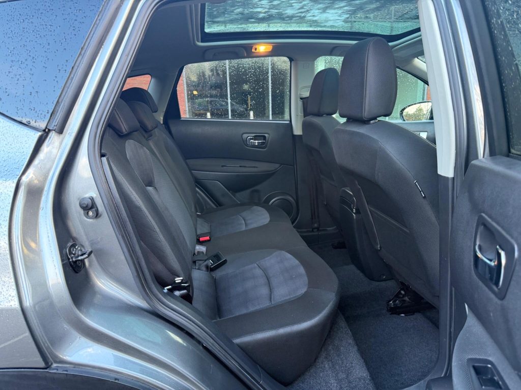 Nissan Qashqai 1.5 dCi n-tec+ 2WD Euro 5 5dr — photo 39 of 54