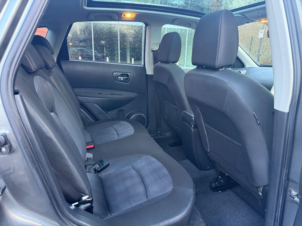 Nissan Qashqai 1.5 dCi n-tec+ 2WD Euro 5 5dr — photo 40 of 54