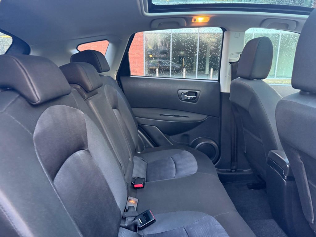 Nissan Qashqai 1.5 dCi n-tec+ 2WD Euro 5 5dr — photo 44 of 54