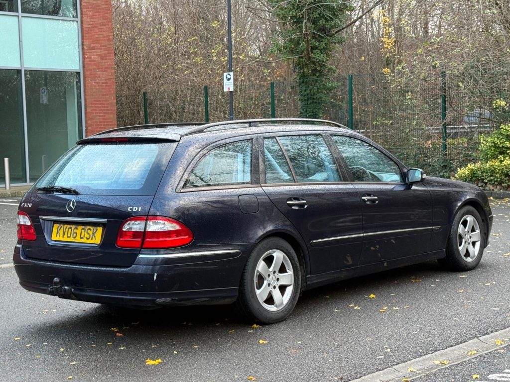 Mercedes-Benz E-class 3.0 E320 CDI Avantgarde G-Tronic 5dr — photo 5 of 45