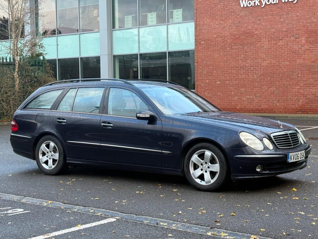Mercedes-Benz E-class 3.0 E320 CDI Avantgarde G-Tronic 5dr — photo 7 of 45