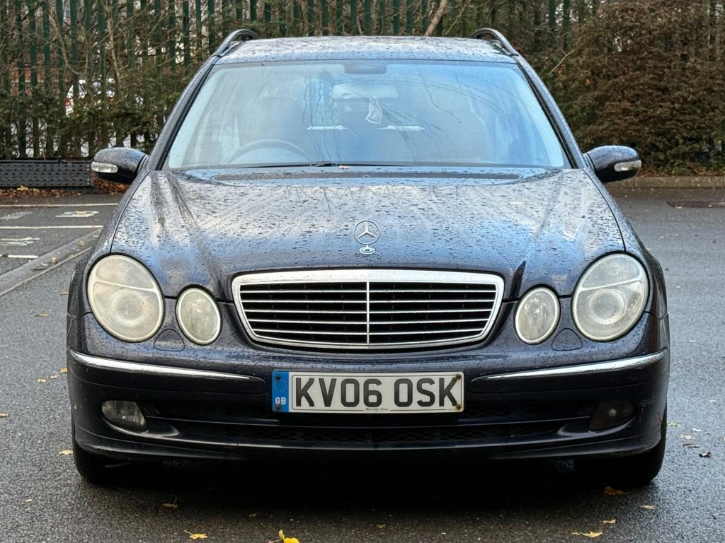 Mercedes-Benz E-class 3.0 E320 CDI Avantgarde G-Tronic 5dr — photo 15 of 45
